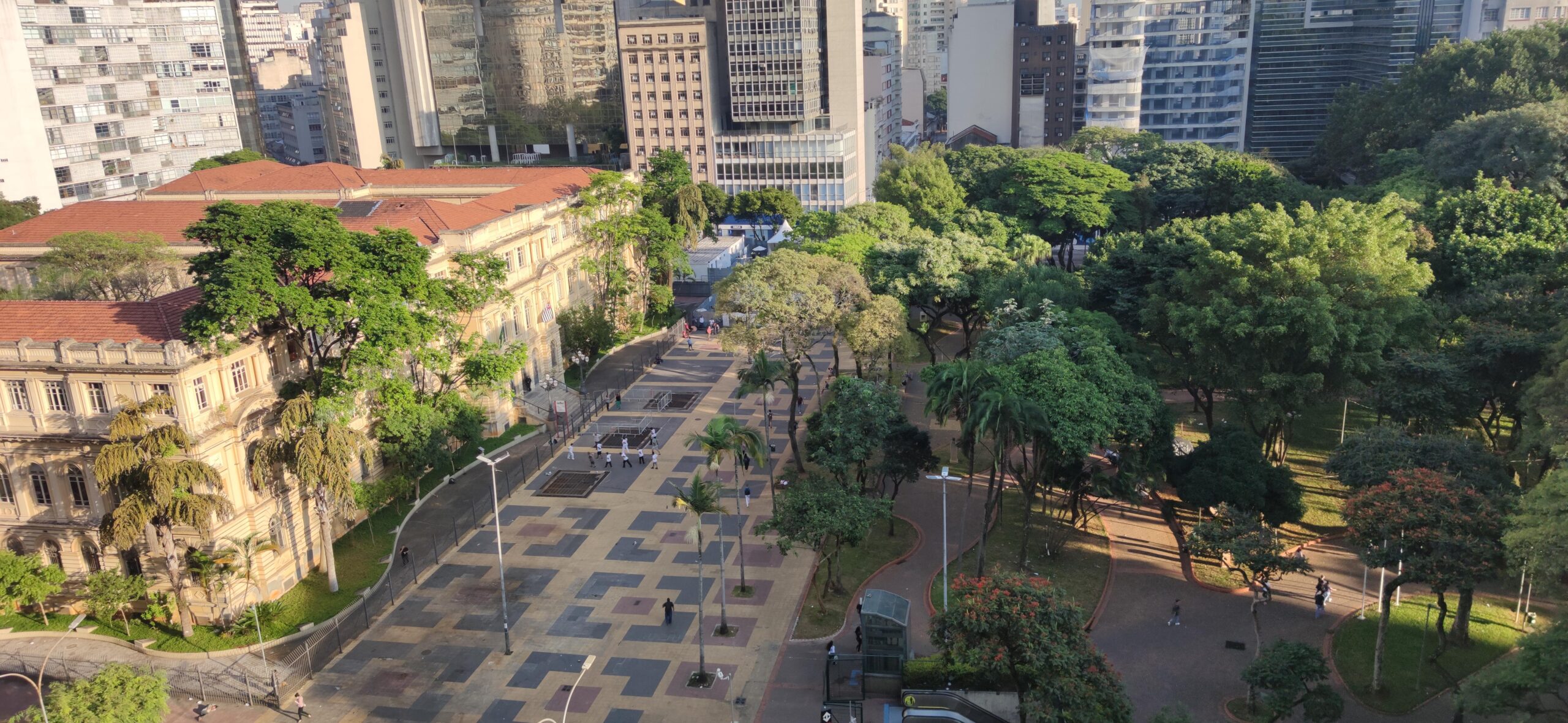 República: o bairro que traduz a alma de São Paulo – e por que a Comfort Studios é o melhor lugar para viver essa experiência
